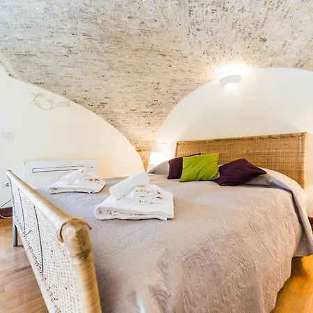 Charming Loft In Santa Croce Lägenhet Cagliari